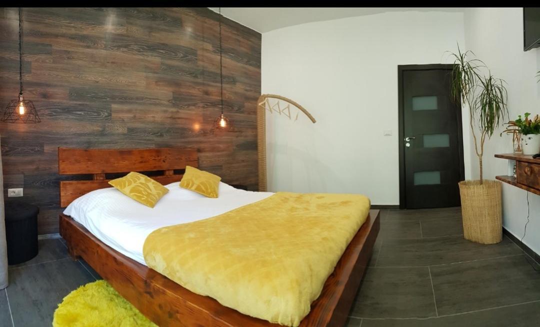 La Salcia Din Padure Apartment อัลบายูเลีย ภายนอก รูปภาพ